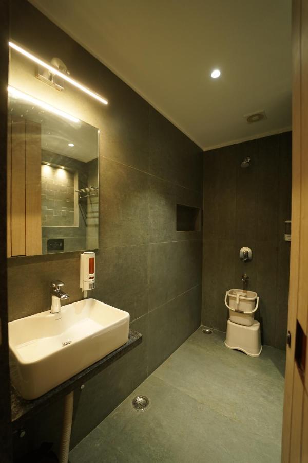 Hotel Laksh Rāipur Exteriér fotografie
