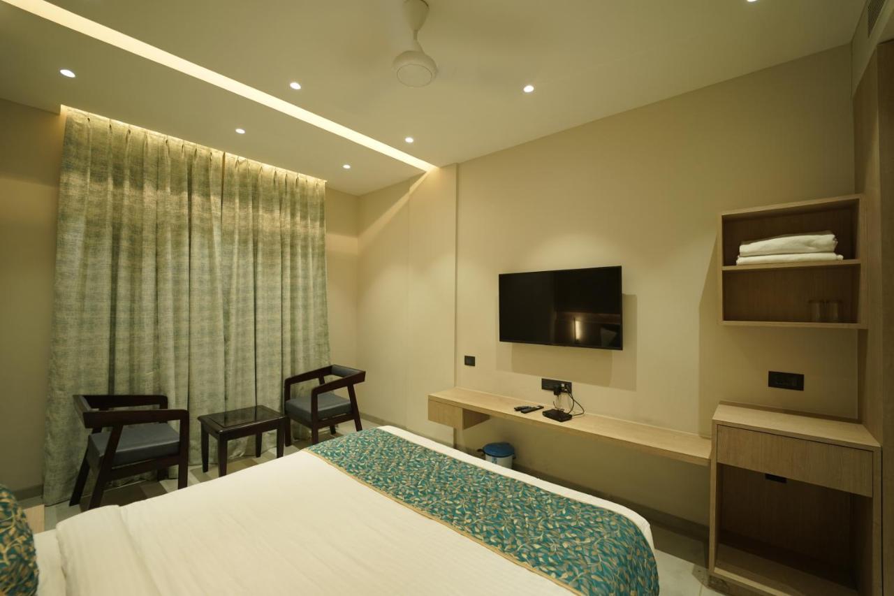 Hotel Laksh Rāipur Exteriér fotografie