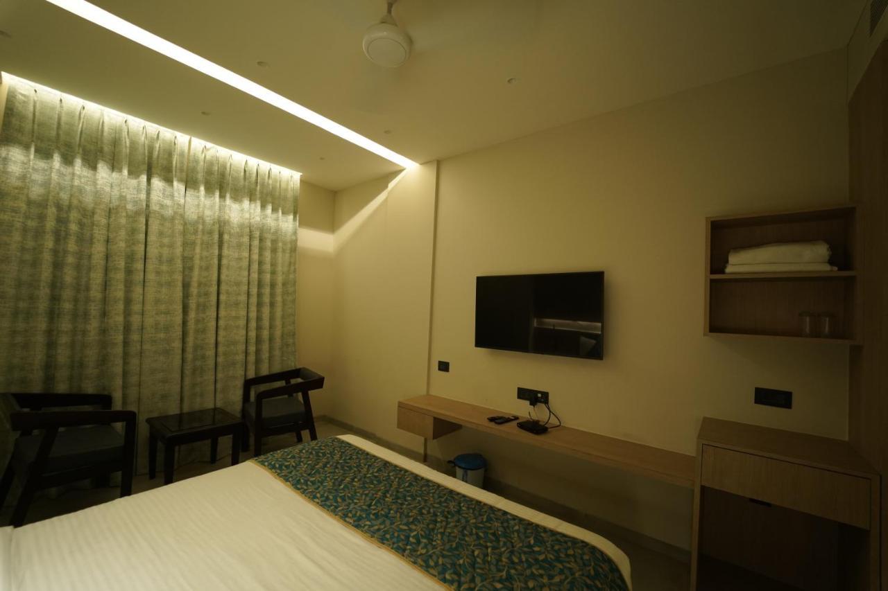 Hotel Laksh Rāipur Exteriér fotografie