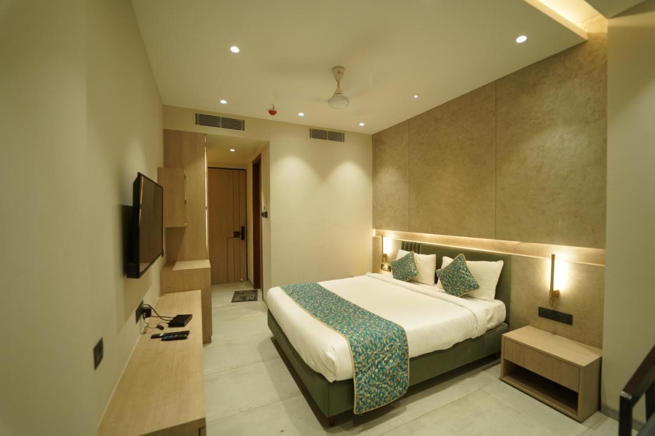 Hotel Laksh Rāipur Exteriér fotografie